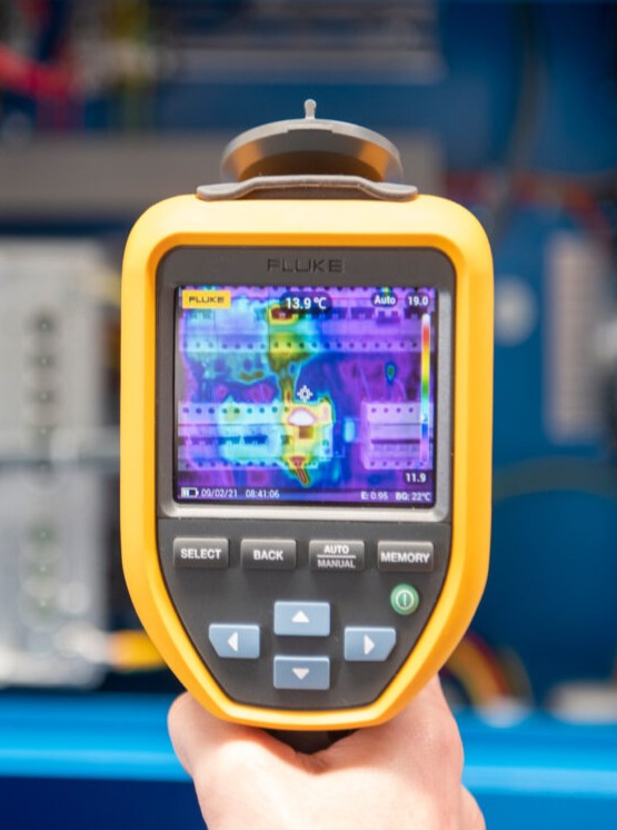 Montaje y mantenimiento de instalaciones eléctricas